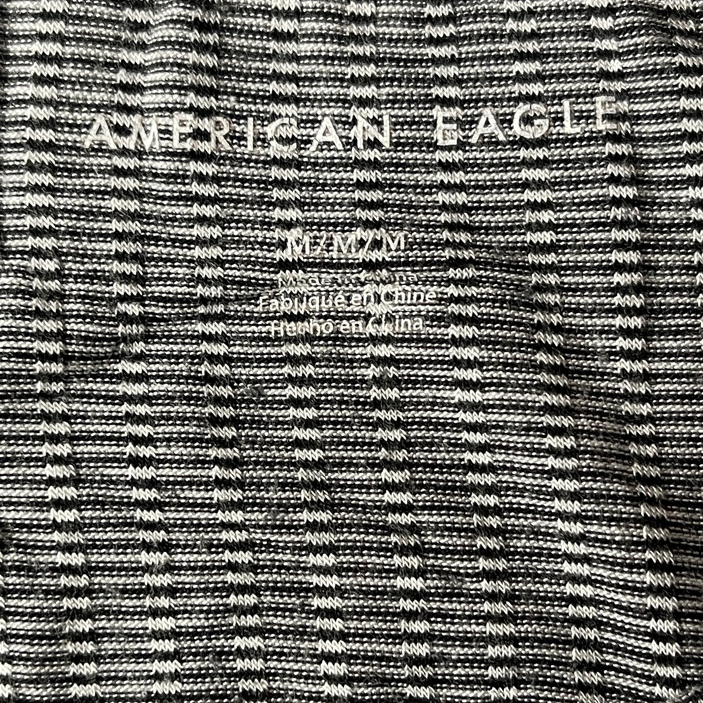 American Eagle Outfitters Gray Cropped Henley Size Medium - Picture 5 of 9
